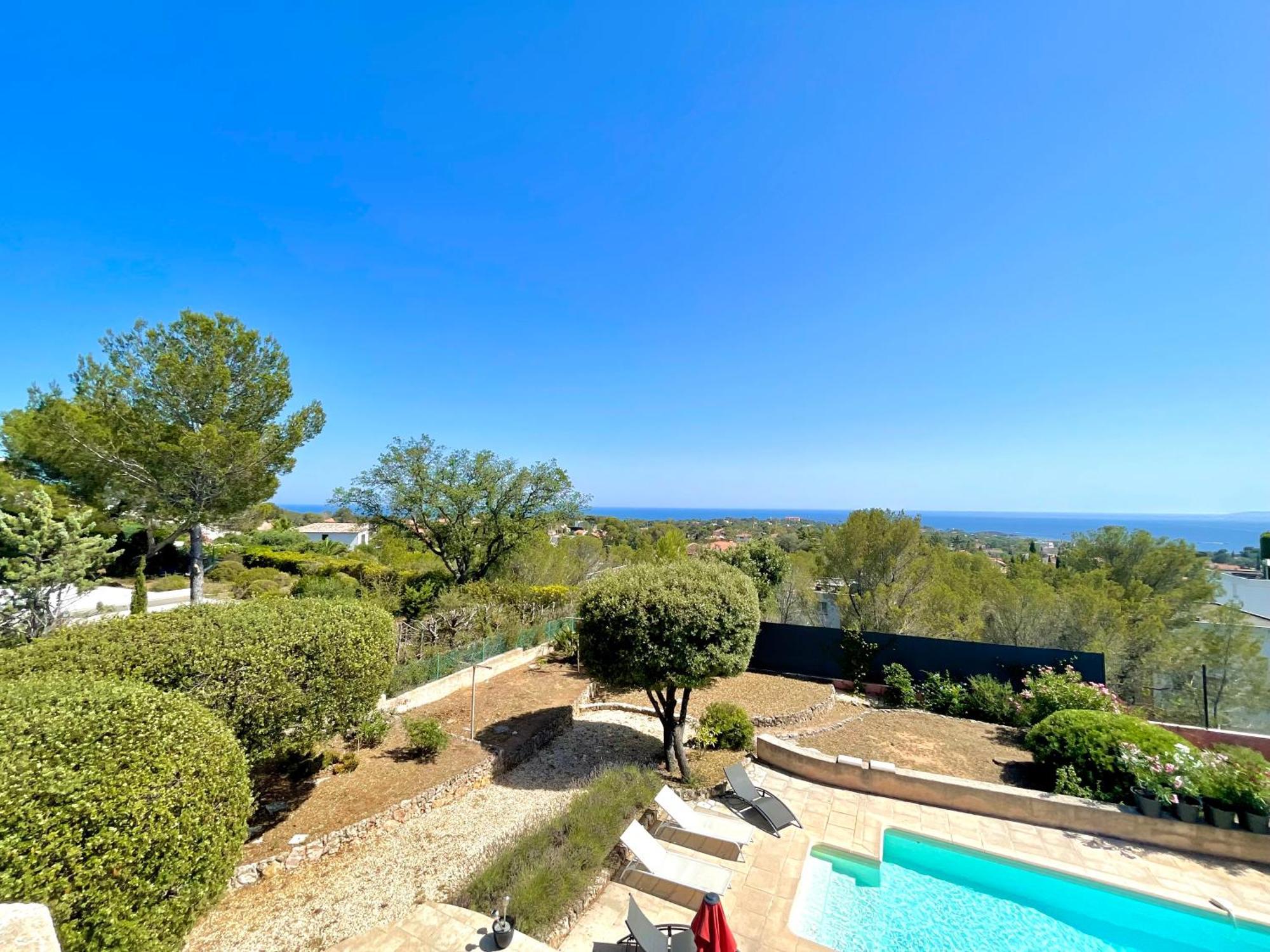 Charming French Riviera Villa // Pool, Seaview, Ac, 9Pax // Saint-Raphael  Exterior photo